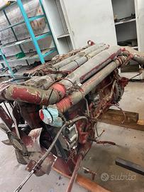 Motore industriale iveco 8210.42