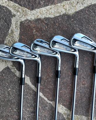 Set ferri da golf Titleist