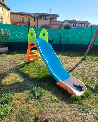 Scivolo e altalena 