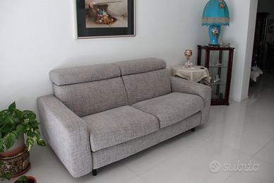 Divano letto matrimoniale
