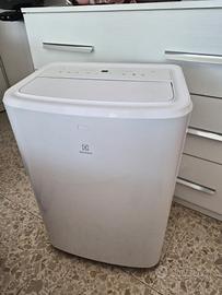 Pinguino condizionatore portatile 9000BTU + kit