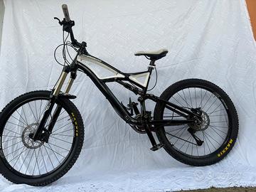 Specialized Enduro Comp 2011