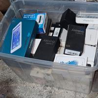 stock di scatole vari cellulari samsung iphone ecc