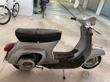Vespa Piaggio  125 primavera