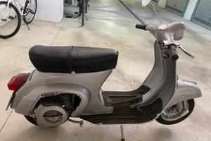 Vespa Piaggio  125 primavera