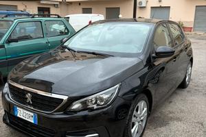 Peugeot 308 automatic Eat8 Allure