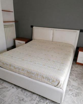 Camera da letto completa