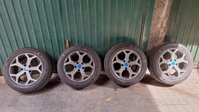 Cerchi in lega Momo Reds + Hankook Invernali