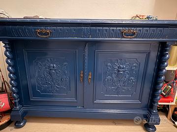 Credenza
