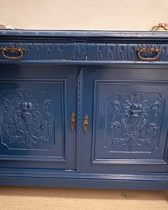 Credenza