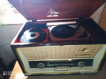 Radio-giradischi vintage