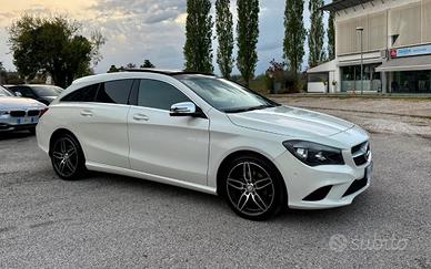 Mercedes CLA shooting brake 200 AMG automatica