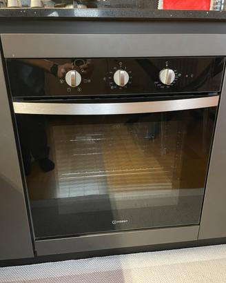Forno INDESIT nero-silver mod. IFW 4534 H BL