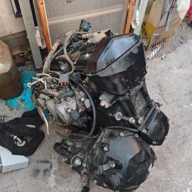 motore z750r