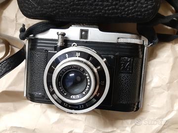 vecchia macchina fotografica vintage Agfa