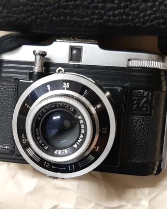 vecchia macchina fotografica vintage Agfa