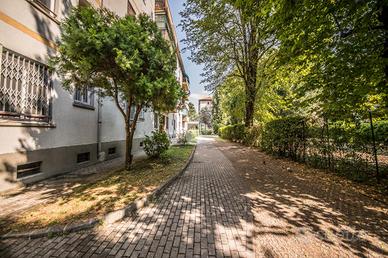 2 LOCALI A MILANO