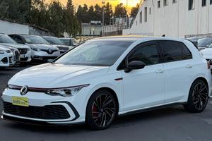 Volkswagen Golf 8 GTI 2.0 TSI 245CV