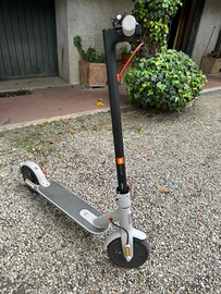 Mi Electric Scooter 3 in vendita