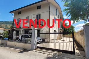 CASA SEMINDIPENDENTE A MOIANO