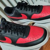 Scarpe sportive uomo.