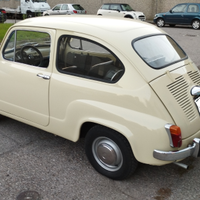 Fiat 600 fanalona d'epoca