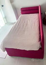 Letto imbottito bordeaux estraibile
