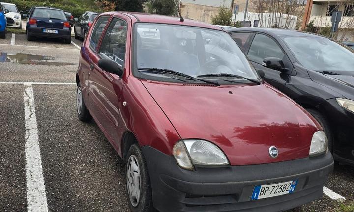 FIAT 600 ANNO 2000