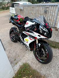 Yamaha r1