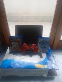 PlayStation 4 con due giochi