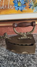 Ferro da stiro a carbone