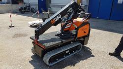 Gru cingolata pick and carry m060