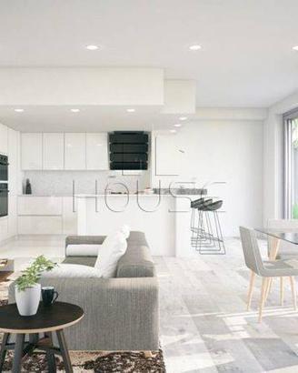 Appartamento di 93 m² con 4 locali e box auto a Ci