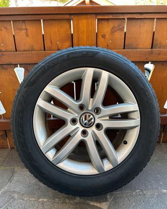 Gomme invernali da 18 con cerchi in lega MAK