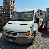 Iveco daily 35c13 cassone fisso