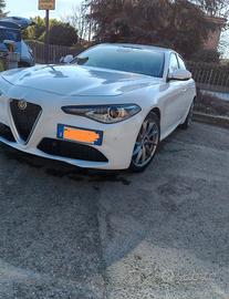Alfa Romeo Giulia 2.2 150cv AT8 Super