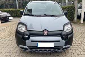 FIAT PANDA 1.0 HYBRID CITY CROSS UNIPROP.