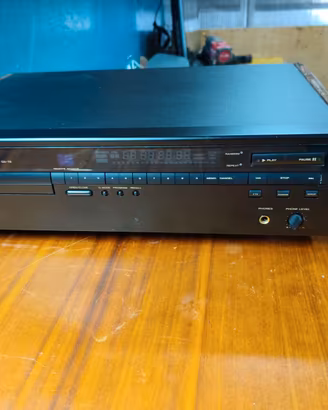 MARANTZ CD  72  IN PERFETTE CONDIZIONI