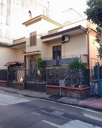 Villa di 180 m² con 5 locali e box auto doppio a P