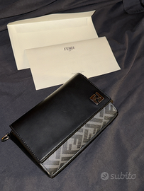 Borsa a tracolla Fendi compact blu in pelle e tela