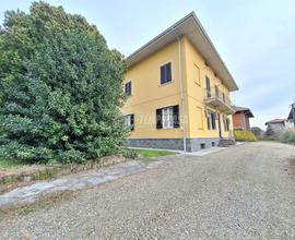 CASA INDIPENDENTE CON GIARDINO E RUSTICO A COSSATO