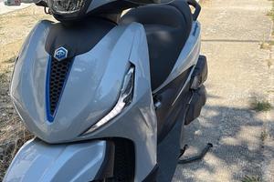 Piaggio beverly 400