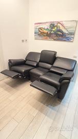 Divano Chateau d’Ax pelle 3 posti con relax elett.