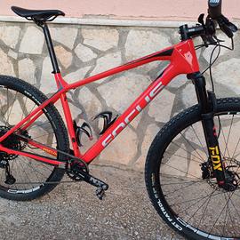 Focus raven max in carbonio Misura 29 L