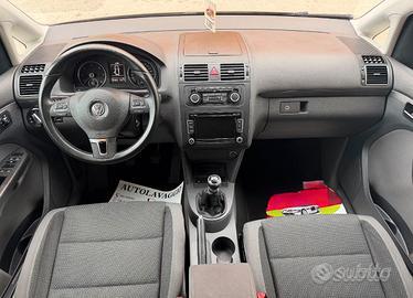 Touran  highline 1.6 16v 105 cv bluemotion