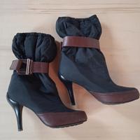 Stivaletto con tacco alto Lola Cruz