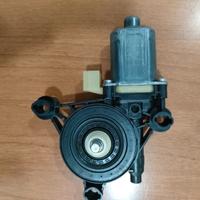 Motorino alzavetro anteriore destro VW Golf 7 – Co