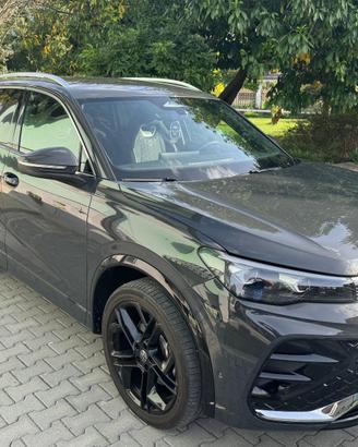 Volkswagen Tiguan 2.0 TDI R-Line 4motion 193 cv