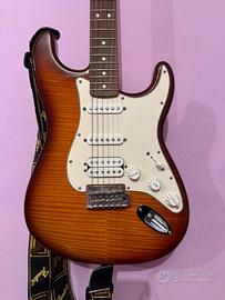 VENDUTO -Fender Stratocaster Standard HSS Plus Top