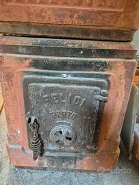 Stufa a legna in terracotta